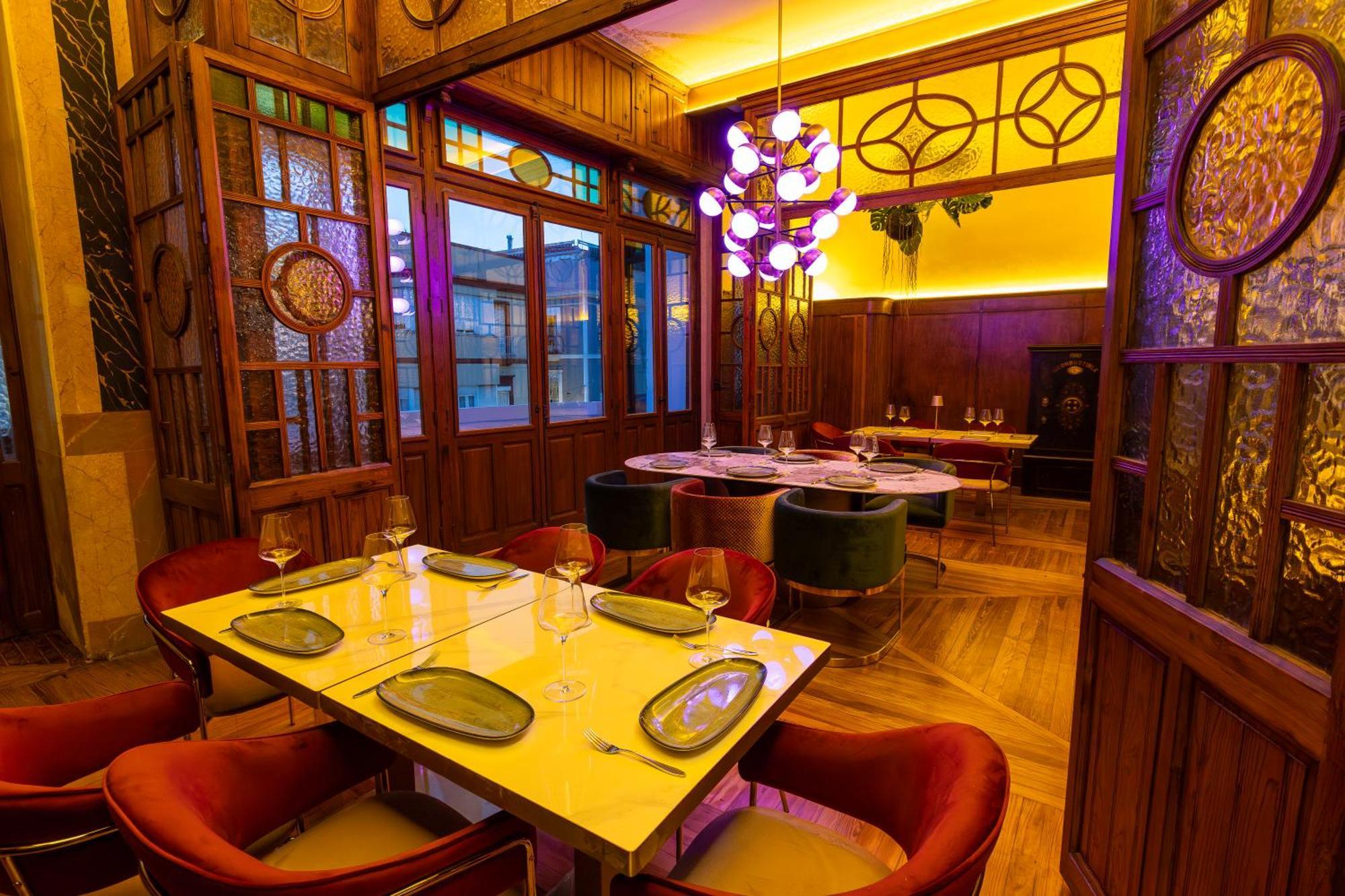 Hotel Las Tres Campanas Бадахос Екстериор снимка